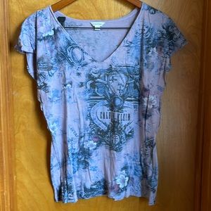 Calvin Klein Graphic Tee, size large